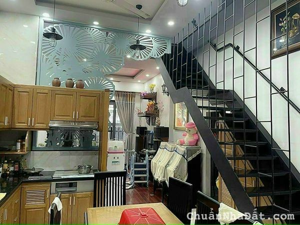 Biệt thự đường 7m Phường Tân Sơn Nhì, Quận Tân Phú - 104m2 - 14.8 tỷ 