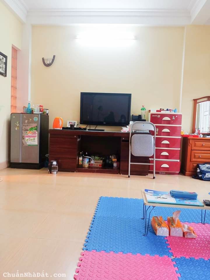 BĐS CHẠM ĐÁY,  CHỦ CẦN BÁN SIÊU GẤP CĂN NHÀ ĐẸP Ở VÕ CHÍ CÔNG,  DT 60M2 x 6T, MT 6,9M.