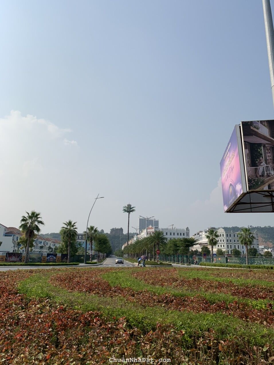 BÁN KHÁCH SẠN TRỤC ĐƯỜNG ĐÔI KHU SUN PREMIER VILLAGE - BÃI CHÁY - HẠ LONG.