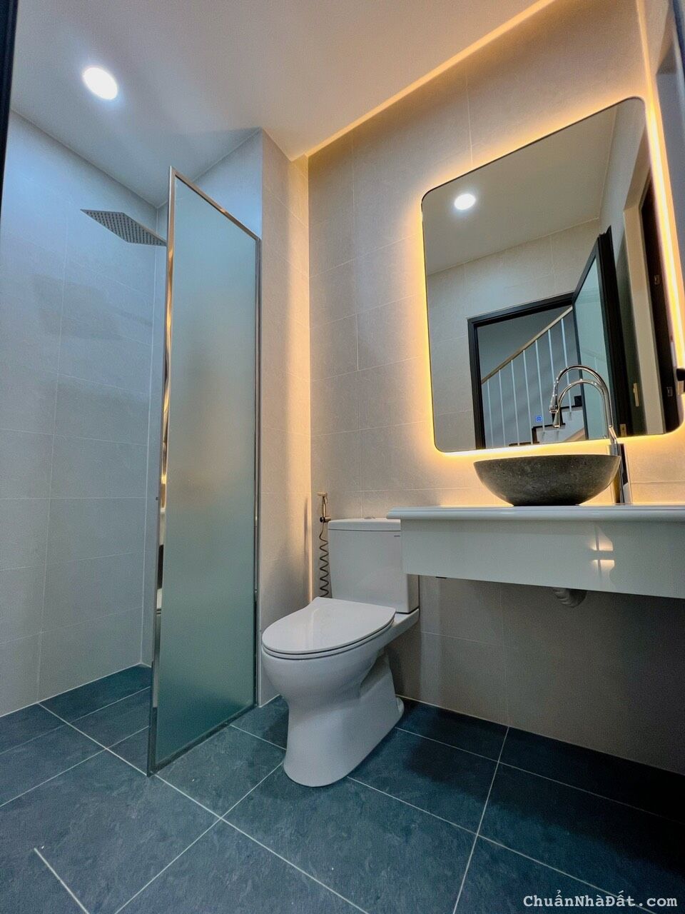 Hẻm 8m P.Tân Sơn Nhì DT: 4x14m 2 lầu st nhà mới 100% cực đẹp