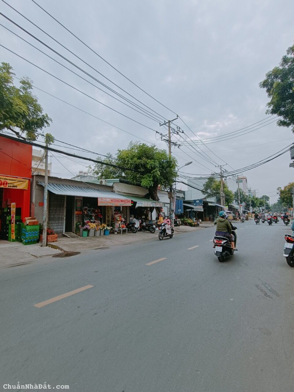 Mặt Tiền Phạm Hữu Lầu 1PN 2WC Kinh Doanh Đa Ngành 25tr/tháng