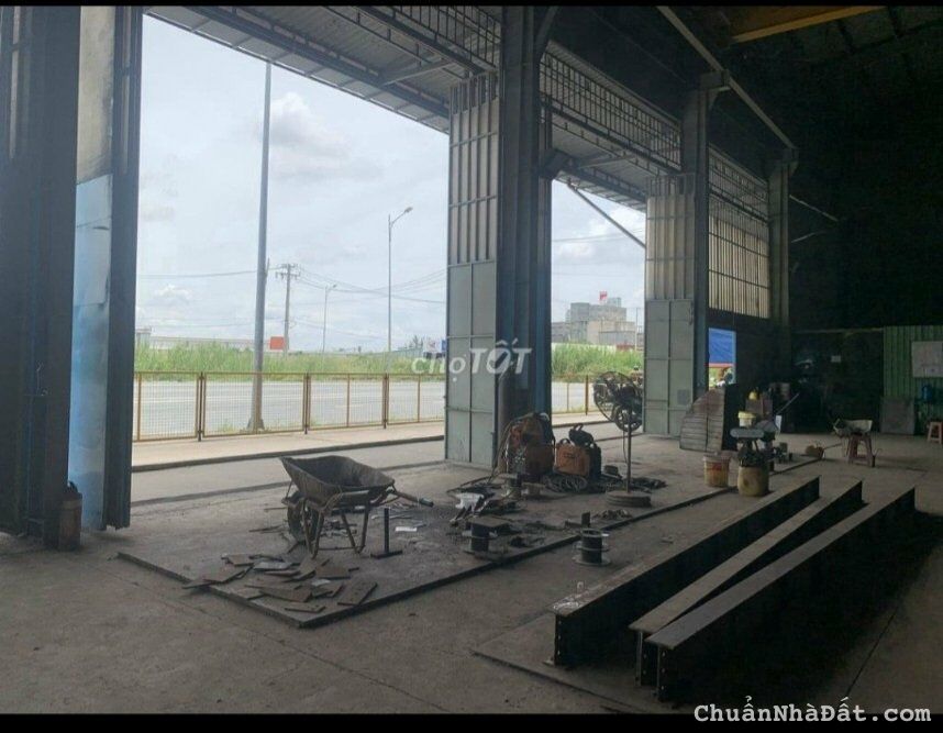 Cho thuê kho MT Nguyễn Hữu Thọ, Long Thới. DT:1200m2 đường xe container giá 90tr/tháng Cho thuê kho MT Nguyễn Hữu Thọ, Long Thới. DT:1200m2 đường xe container giá 90tr/tháng