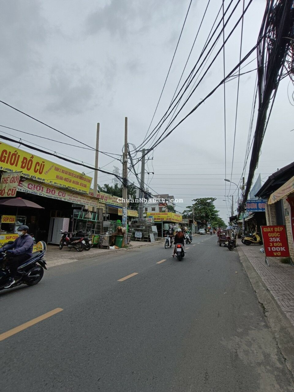 Cho thuê MT Lê Văn Lương Dt: 4x30m. Có gác lửng. Giá 20tr/tháng Cho thuê MT Lê Văn Lương Dt: 4x30m. Có gác lửng. Giá 20tr/tháng
