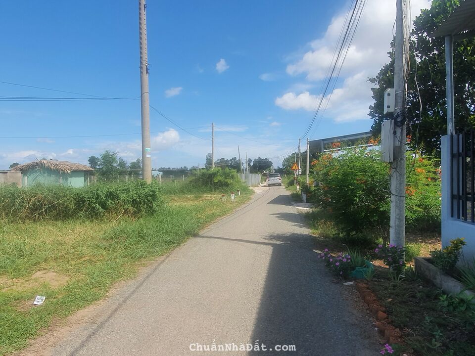 Đất vườn đường ô tô giá rẻ như đất lúa duy nhất 1 lô ngay tại trung tâm Cần Giuộc cho nhà đầu tư