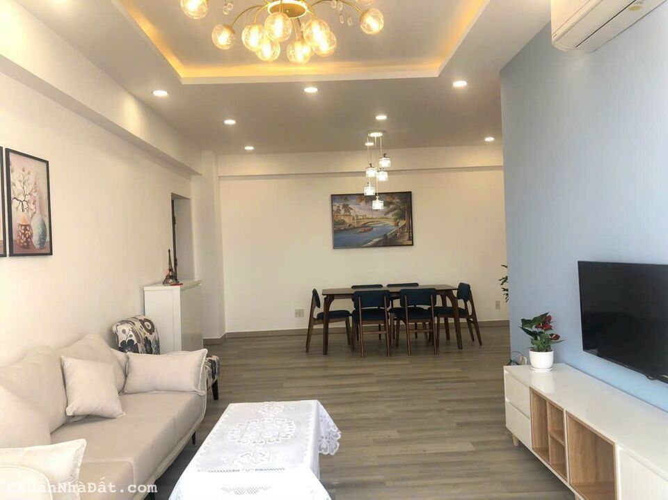 Bán căn hộ Grand View Nguyễn Đức Cảnh dt 118m 3PN giá 6 tỷ. lh: 0909168890