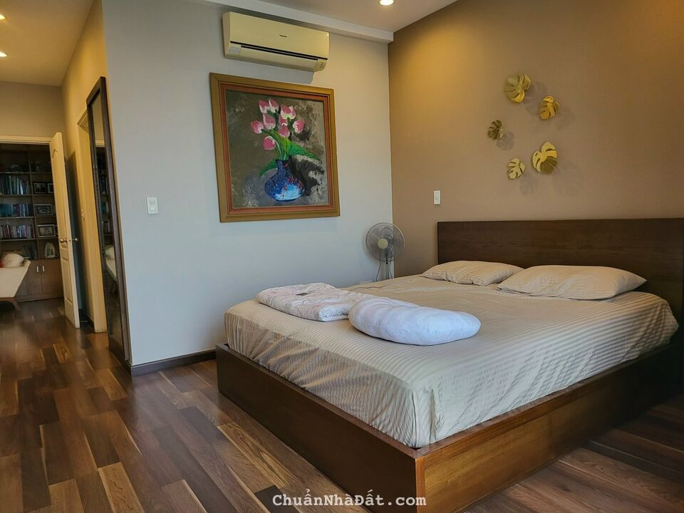 Bán căn hộ Riverside dt 147m, view sông nhà đẹp giá 9,5 tỷ. lh: 0909168890
