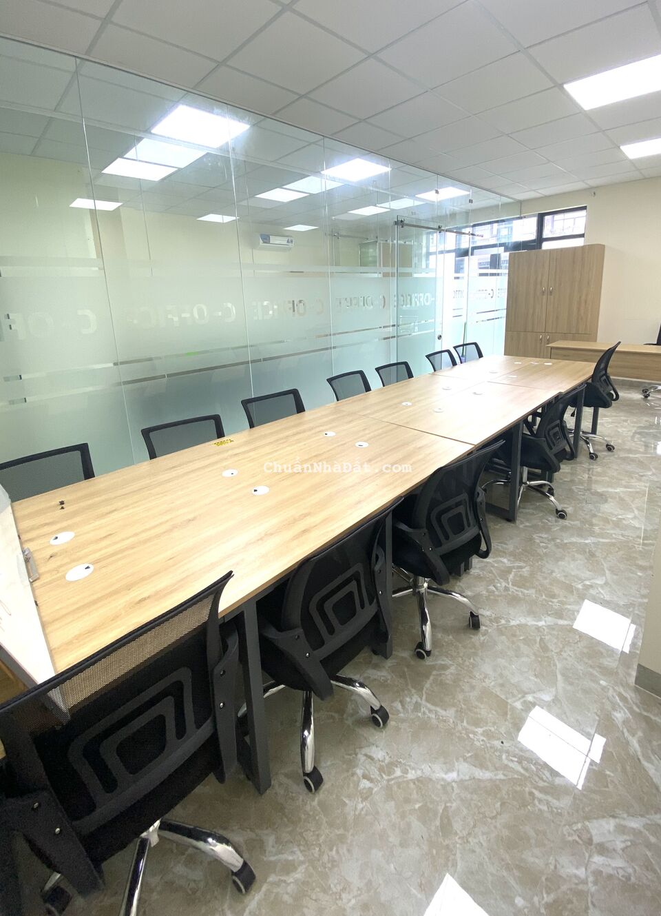 Cho Thuê Văn Phòng Trọn Gói - Vạn Phúc City nguyên sàn diện tích 80m2