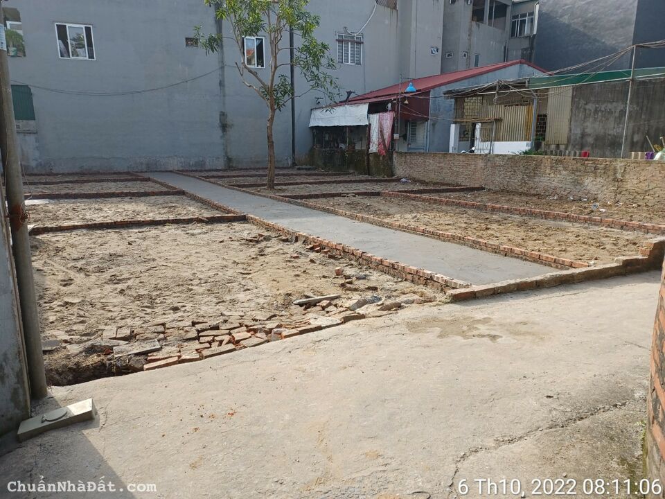 Chỉ 1.95 tỷ lô đất 30m2 Việt Hưng -Long Biên chỉ 100m ra đường oto tránh Chỉ 1.95 tỷ lô đất 30m2 Việt Hưng -Long Biên chỉ 100m ra đường oto tránh