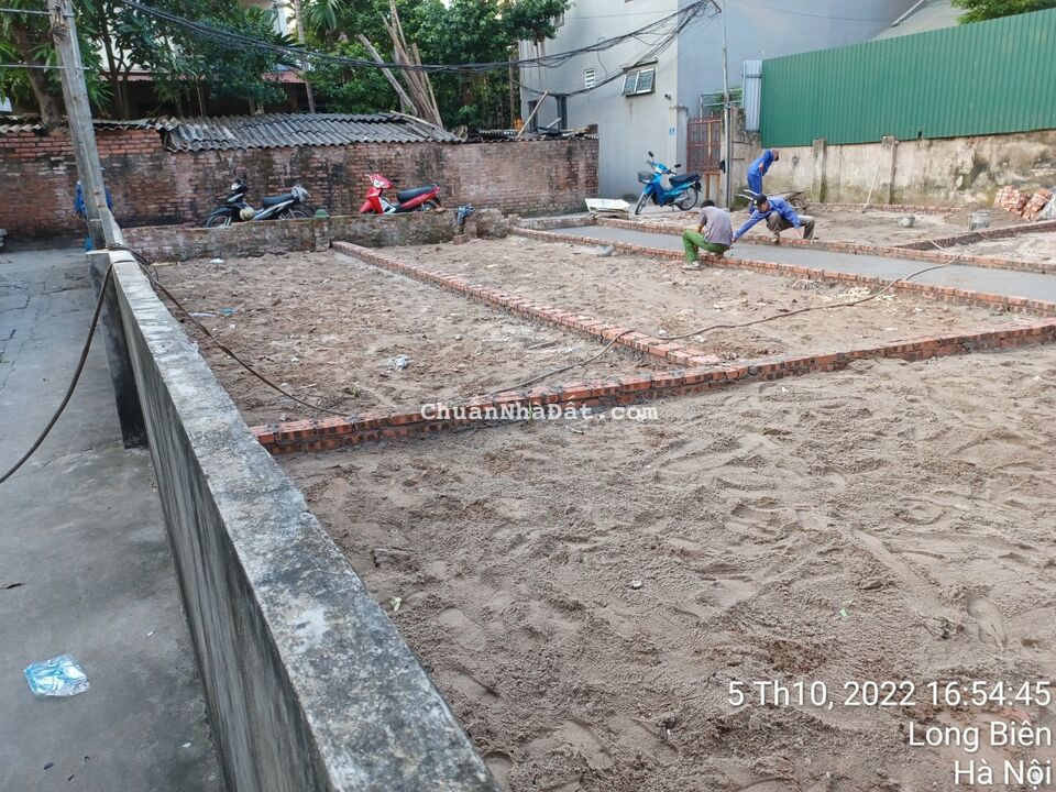 Bán đất Việt Hưng - Long Biên chỉ 2.1 tỷ giá cực hiếm vị trí trung tâm gần đường oto