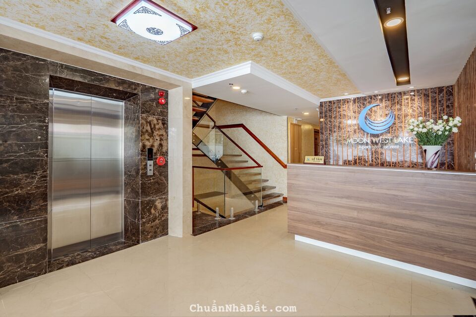 Tòa nhà 8 tầng phố Linh Lang, ô tô tránh vỉa hè 2 bên, 5m ra phố, 95m2, MT 6.5m giá nhỉnh 30 tỷ Tòa nhà 8 tầng phố Linh Lang, ô tô tránh vỉa hè 2 bên, 5m ra phố, 95m2, MT 6.5m giá nhỉnh 30 tỷ