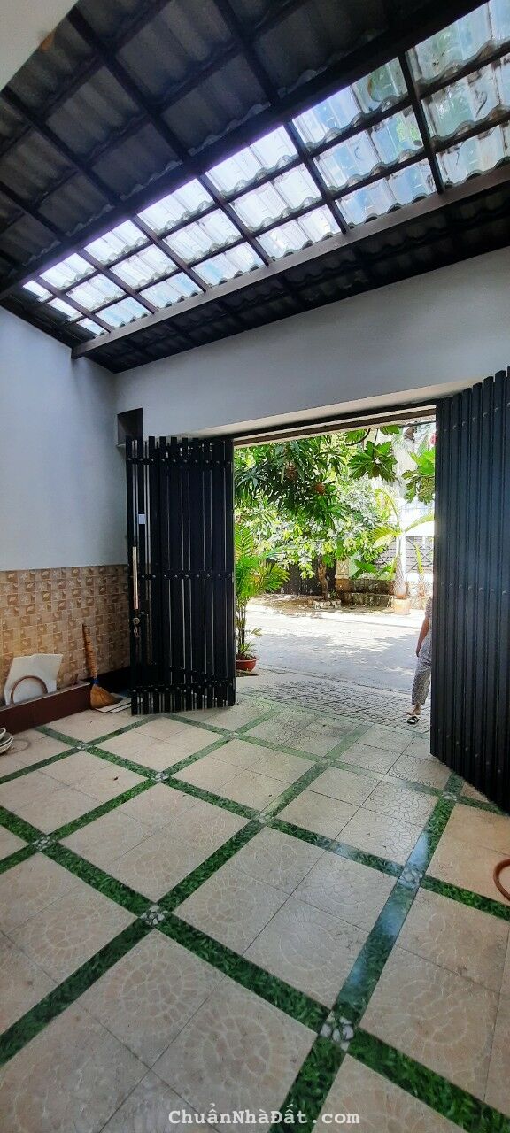 Nhà mặt tiền đường số 3 trong khu Him Lam Trường Thọ Dt 106M2 ngang 5 oto đậu trong nhà 