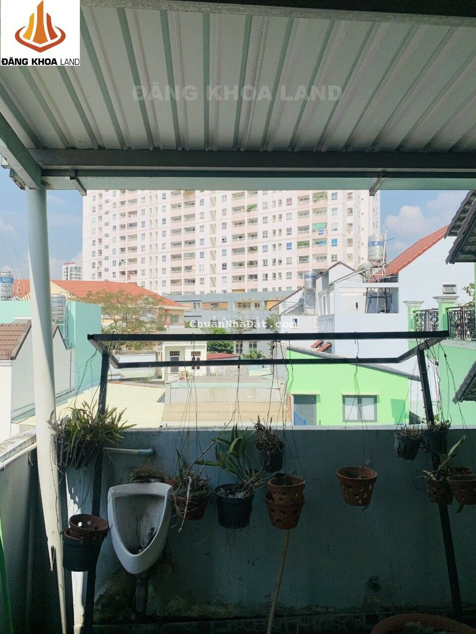 Nhà hẻm có gara đậu xe đường 9 Linh Tây Thủ Đức Dt 83.5m2 ngang 5 gần trường ĐH Cảnh Sát Nhà hẻm có gara đậu xe đường 9 Linh Tây Thủ Đức Dt 83.5m2 ngang 5 gần trường ĐH Cảnh Sát