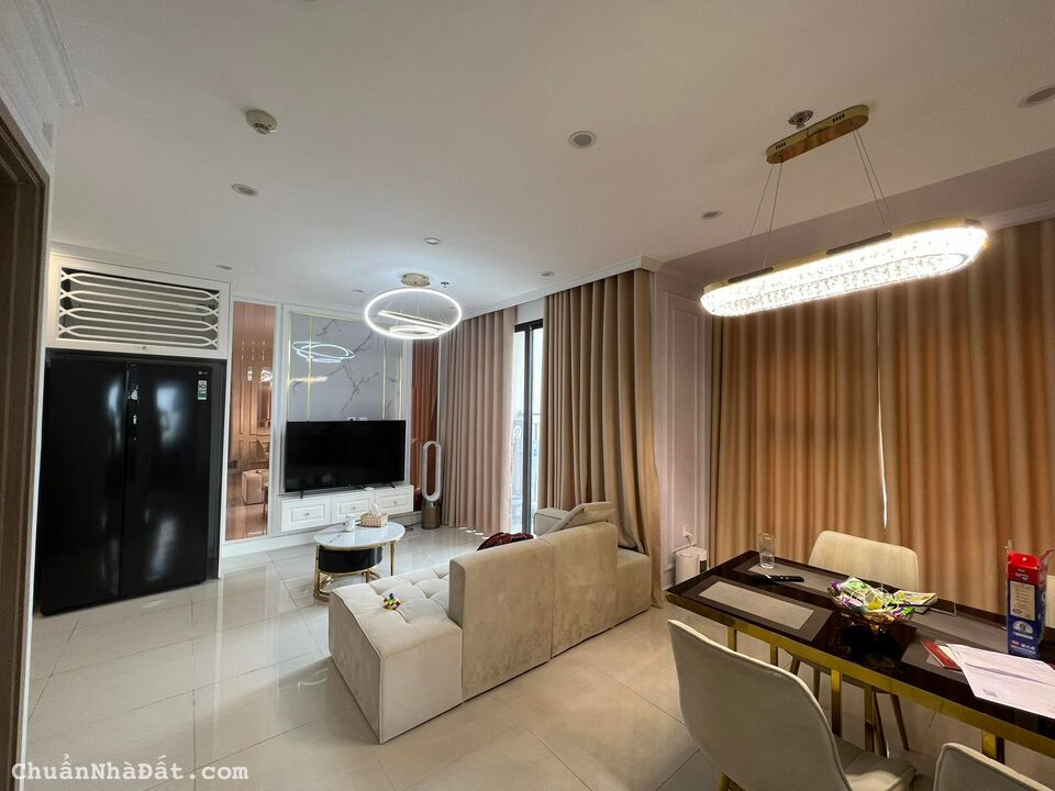 Cắt lỗ giá 2.65 tỷ bao mọi thuế phí chỉ trong tuần này căn 2 phòng ngủ 65m2 có sẵn nội thất