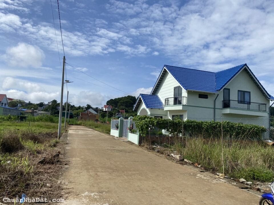 2 Lô Liền Kề. Dt 258m2, 5,1x 51,5. Có 72m thổ cư tại Đạ Ròn- Đơn Dương. Giá 1.13 tỷ