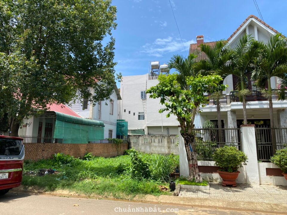 CHÍNH CHỦ BÁN LÔ ĐẤT VỊ TRÍ ĐẮC ĐỊA NGAY THỊ TRẤN LIÊN NGHĨA, ĐỨC TRỌNG, DT 224,4M2, NGANG 10M. GIÁ