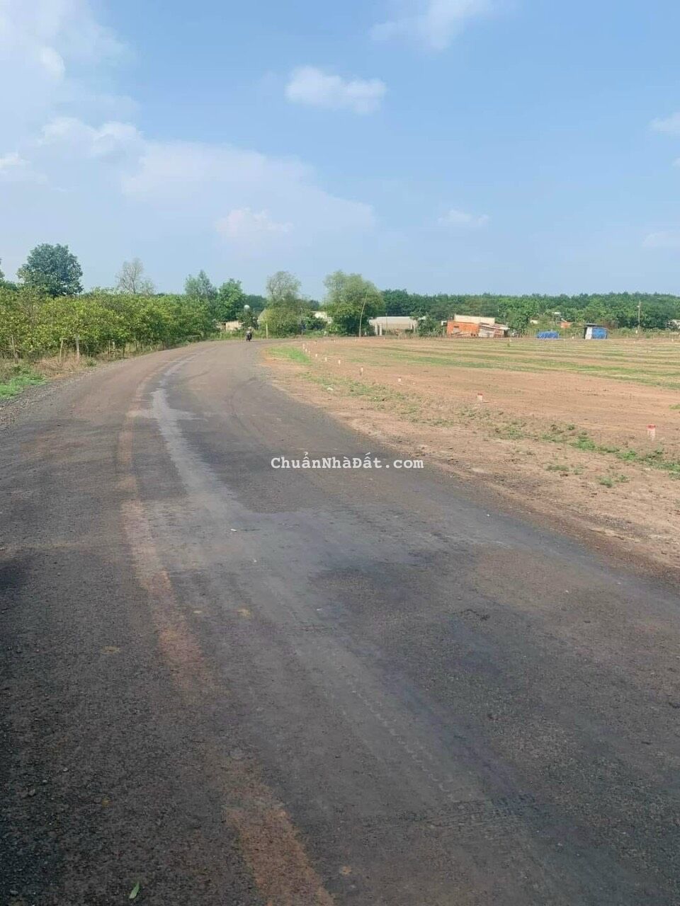 đất nền lộc ninh bình phước 5x60 giá rẻ chỉ 300tr là sở hữu nền đường nhựa 300m2