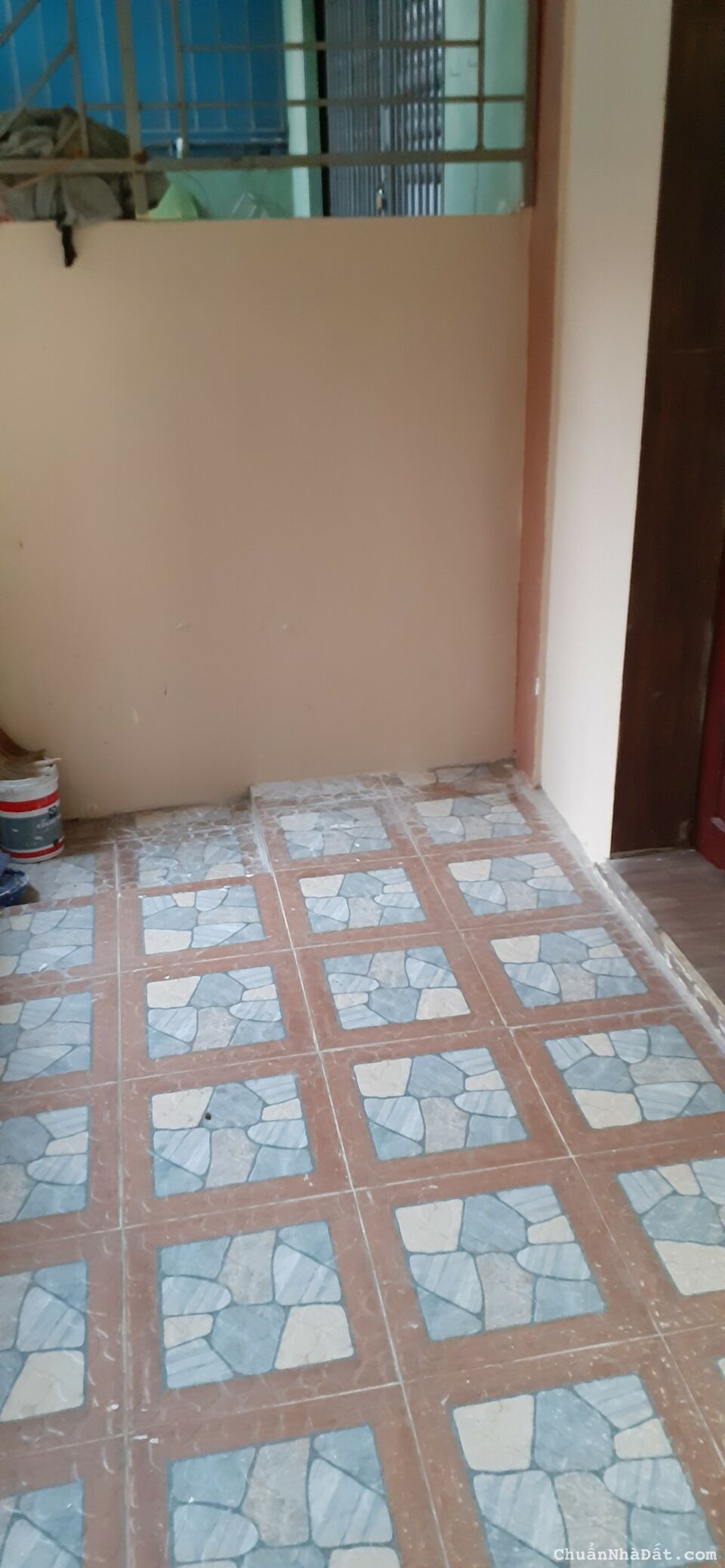 Nhà 3 tầng,dân xây tâm huyết,còn rất mới,đầy đủ công năng,gia chủ để lại nhiều đồ,nhà sạch đẹp