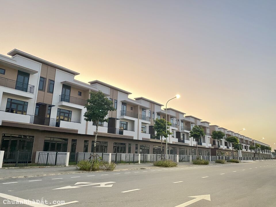 1 cặp Shophouse góc ngã 4-phố đi bộ,ẩm thực-view công viên-hàng xóm khu biệt thự đẳng cấp 1 cặp Shophouse góc ngã 4-phố đi bộ,ẩm thực-view công viên-hàng xóm khu biệt thự đẳng cấp