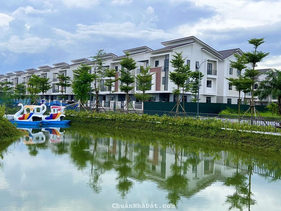 Siêu phẩm Biệt thự đơn lập 1 triệu $ view công viên,trường học tại Vsip Bắc Ninh Siêu phẩm Biệt thự đơn lập 1 triệu $ view công viên,trường học tại Vsip Bắc Ninh