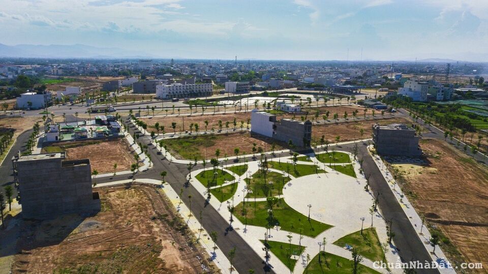 Đất nền Trung Tâm Thương Mại - Dịch Vụ Đất nền Trung Tâm Thương Mại - Dịch Vụ