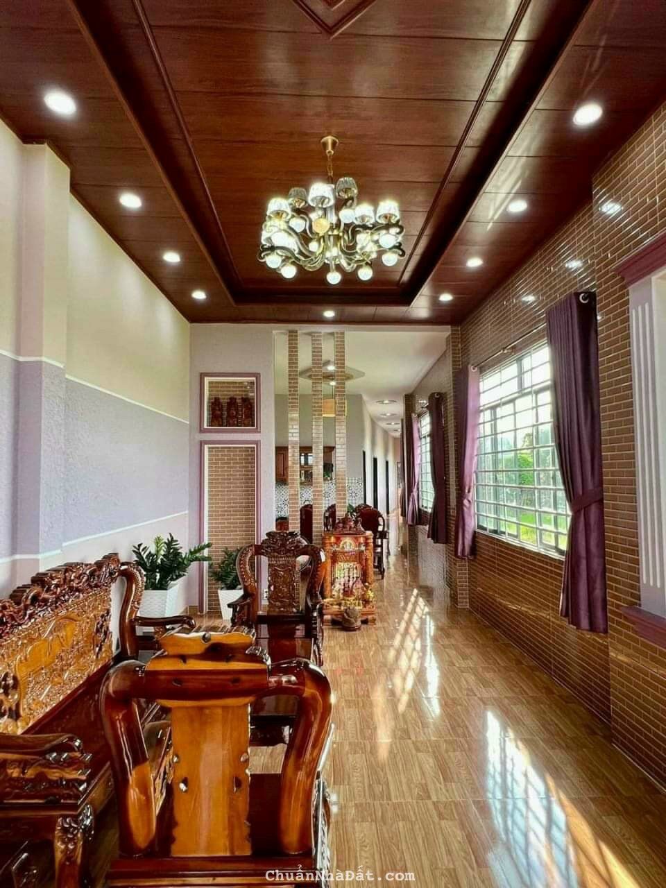 Chủ bán gấp căn nhà tâm huyết 253m2 Long Cang giá ưu đãi cho ai sở hữu