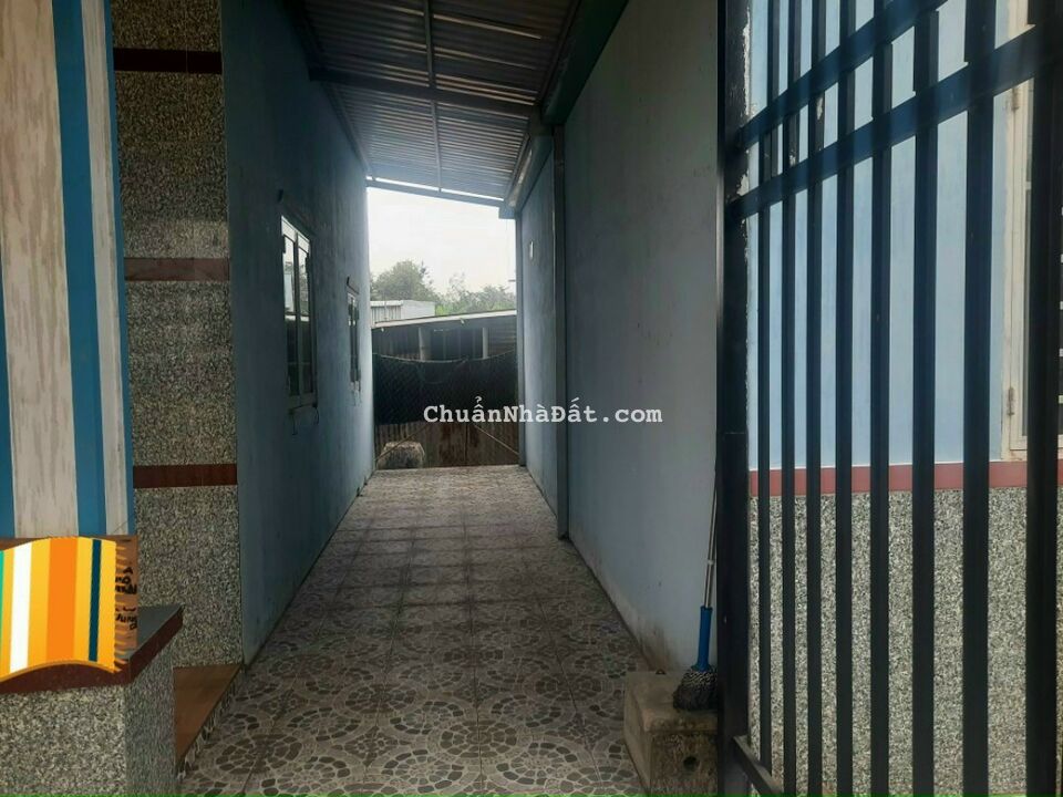 Chủ bán gấp nhà đẹp 84m2 thổ + 30m2 đất lúa Cần giuộc giá rẻ công nhân 800tr