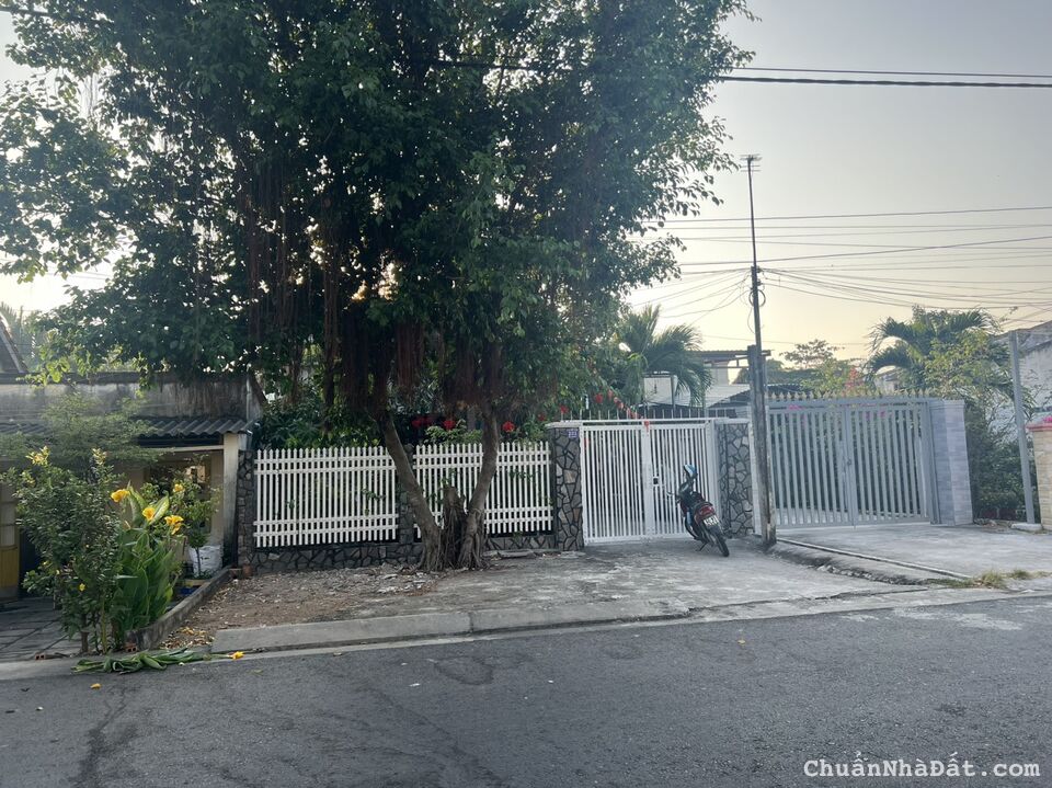 Chủ gửi bán căn nhà mt đường Nguyễn Trãi Chợ đêm Thắng Lợi 108m2 giá rẻ mua kiếm lời 