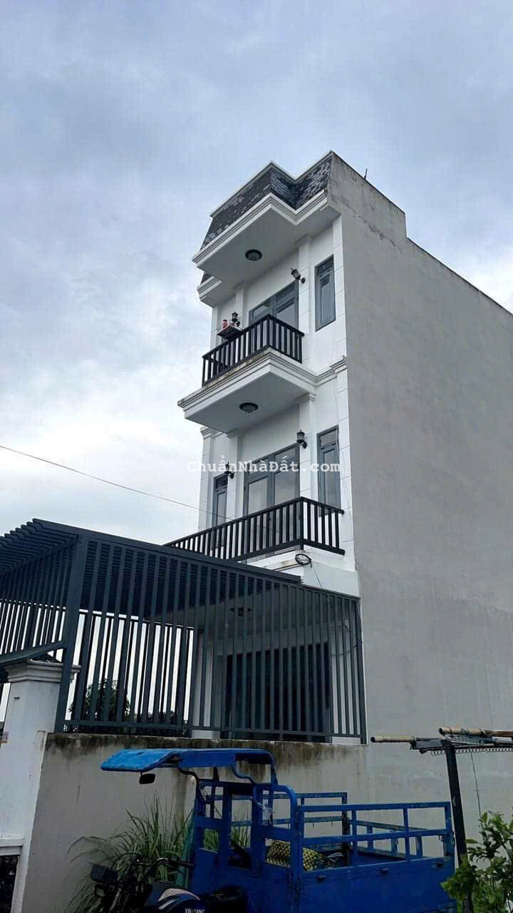 Chủ kẹt tiền bán lỗ căn nhà tâm huyết 1 trệt 2 lầu 90m2 Long Thượng Cần giuộc chỉ 2 tỏi