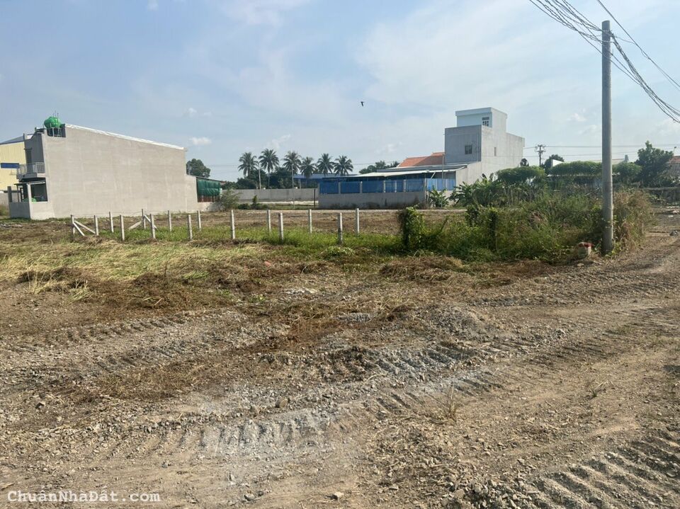 Cắt lỗ bán gấp 139m2 thổ mt xe hơi Phước Vân giá rẻ mua kiếm lời