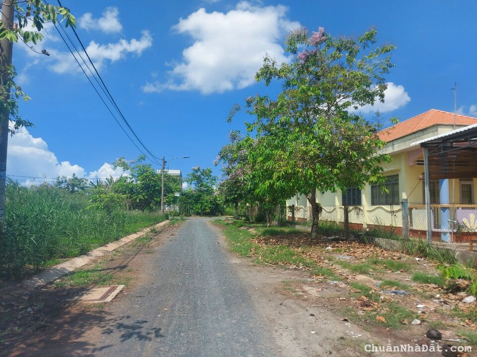 Đất nền 68m2 tđc Phước Đông đối diện trường học cần bán gấp 650tr