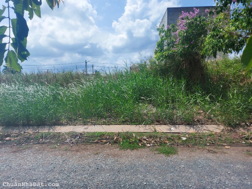 Đất nền 68m2 tđc Phước Đông đối diện trường học cần bán gấp 650tr