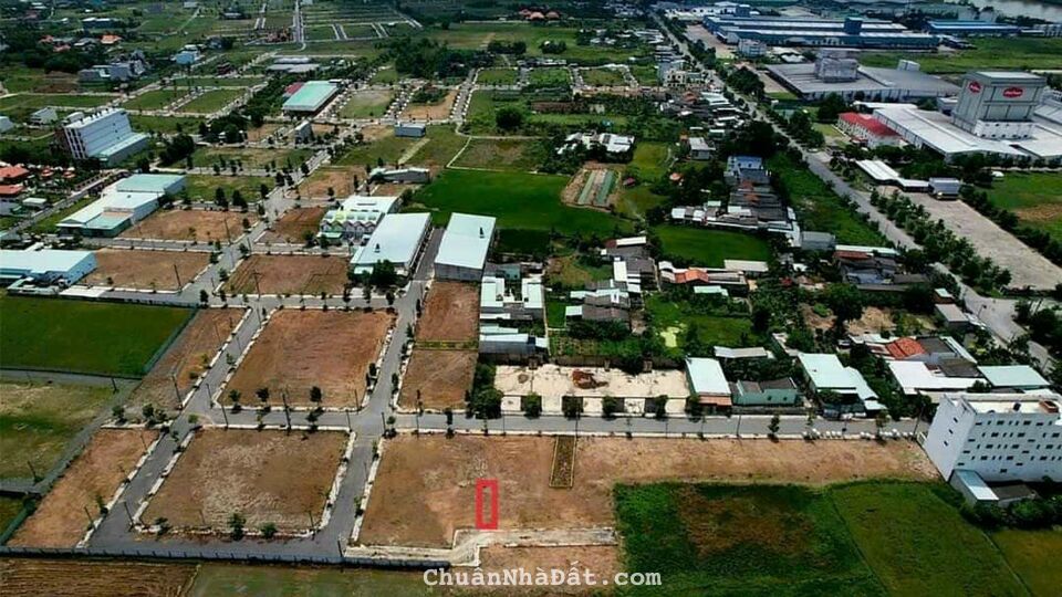 Đất nền kdc Long Cang 91m2 Chủ kẹt bán lỗ giá bao rẻ khi mua đầu tư chỉ 690tr duy nhất 1 nền 