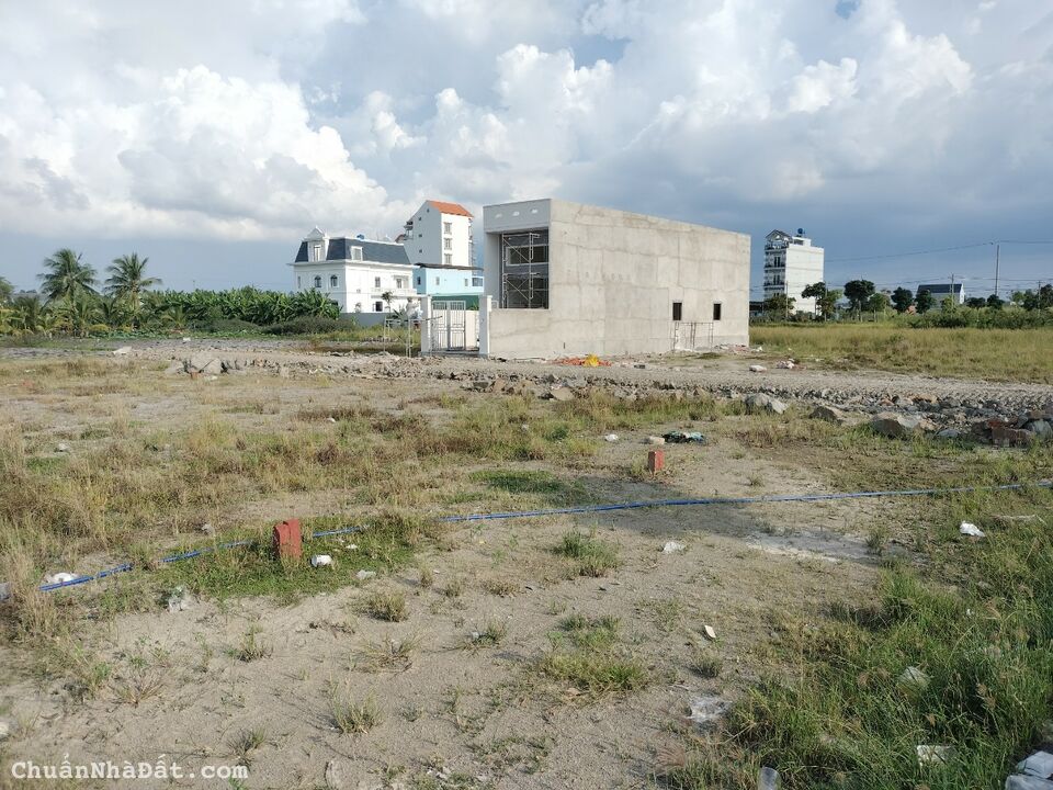 Chủ kẹt tiền bán lỗ 105m2 nền đẹp kdc Long Cang giá rẻ đầu tư 890tr