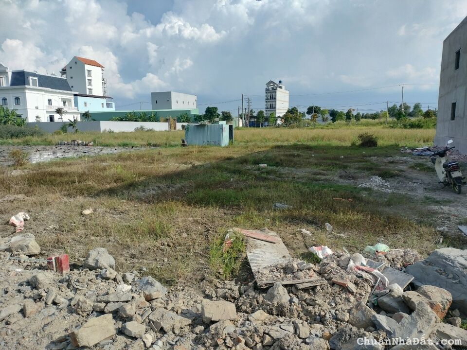 Chủ kẹt tiền bán lỗ 105m2 nền đẹp kdc Long Cang giá rẻ đầu tư 890tr