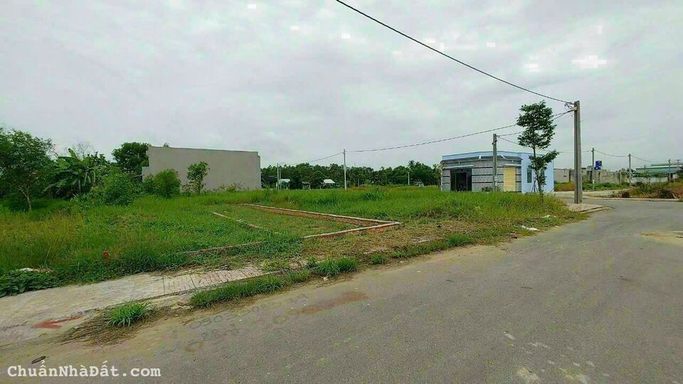 Kẹt tiền bán lỗ 85m2 kdc Long Hòa nền 2 mt giá đầu tư mua kiếm lời chỉ 880tr Kẹt tiền bán lỗ 85m2 kdc Long Hòa nền 2 mt giá đầu tư mua kiếm lời chỉ 880tr