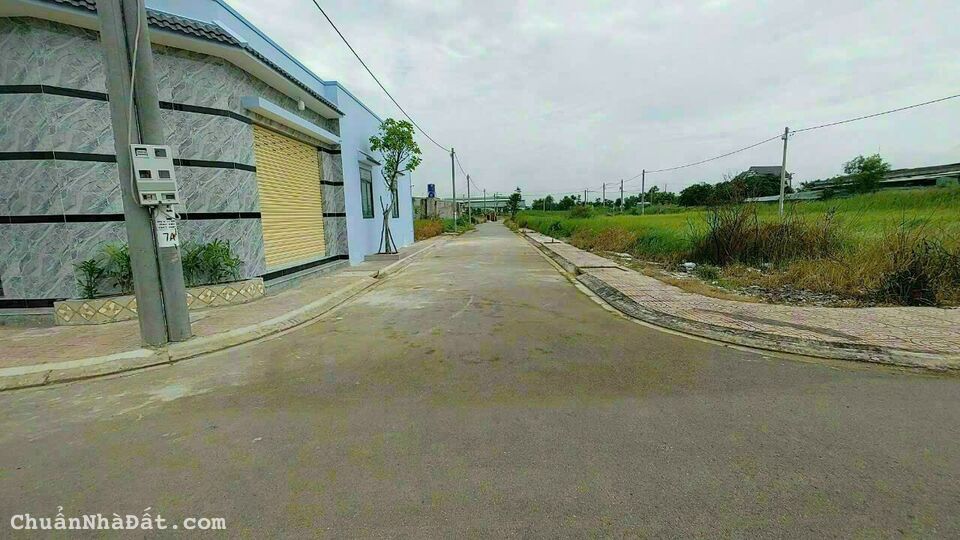 Kẹt tiền bán lỗ 85m2 kdc Long Hòa nền 2 mt giá đầu tư mua kiếm lời chỉ 880tr Kẹt tiền bán lỗ 85m2 kdc Long Hòa nền 2 mt giá đầu tư mua kiếm lời chỉ 880tr