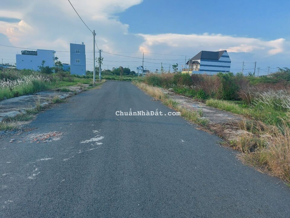 Hàng ngộp bán gấp 96m2 kdc Nam Phong Ecotown giá đầu tư mua là lời 750tr