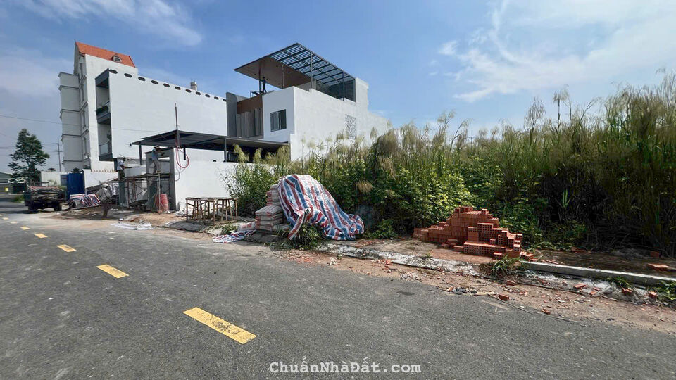 Hàng ngộp bán gấp 96m2 kdc Nam Phong Ecotown giá đầu tư mua là lời 750tr