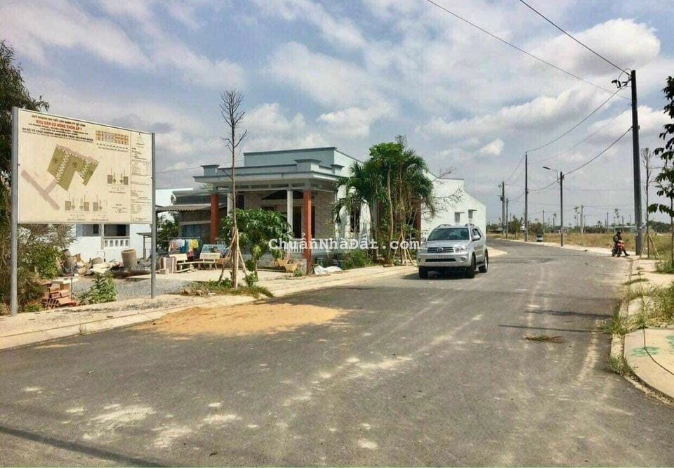 Cần bán gấp nền 100m2 kdc Nam Phong giá rẻ đầu tư kiếm lời ngay 750tr