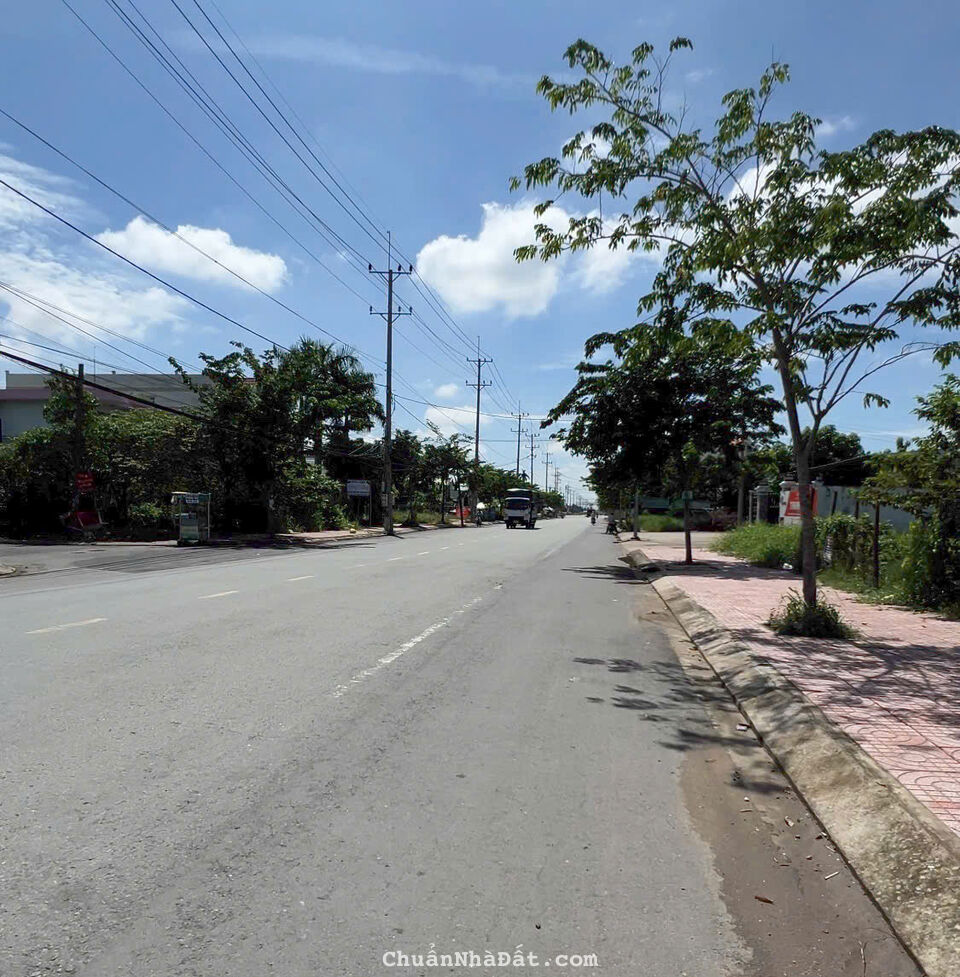 Trục chính đs 1 kdc Nam Phong 121m2 Chủ kẹt bán lỗ giá rẻ đầu tư 