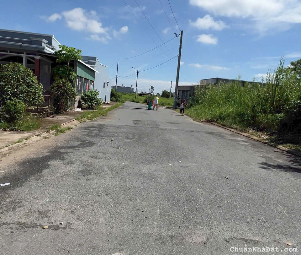 Trục chính đs 1 kdc Nam Phong 121m2 Chủ kẹt bán lỗ giá rẻ đầu tư 