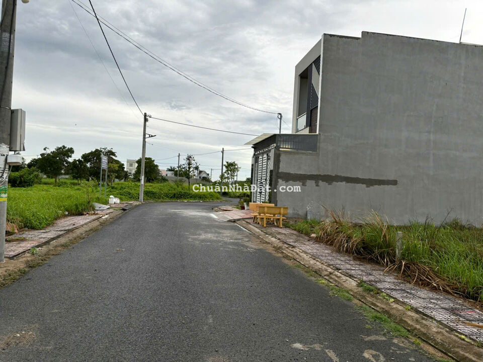 Cắt lỗ bán gấp 132m2 kdc Nam Phong RẺ cho khách tìm mua kiếm lời chỉ 900tr