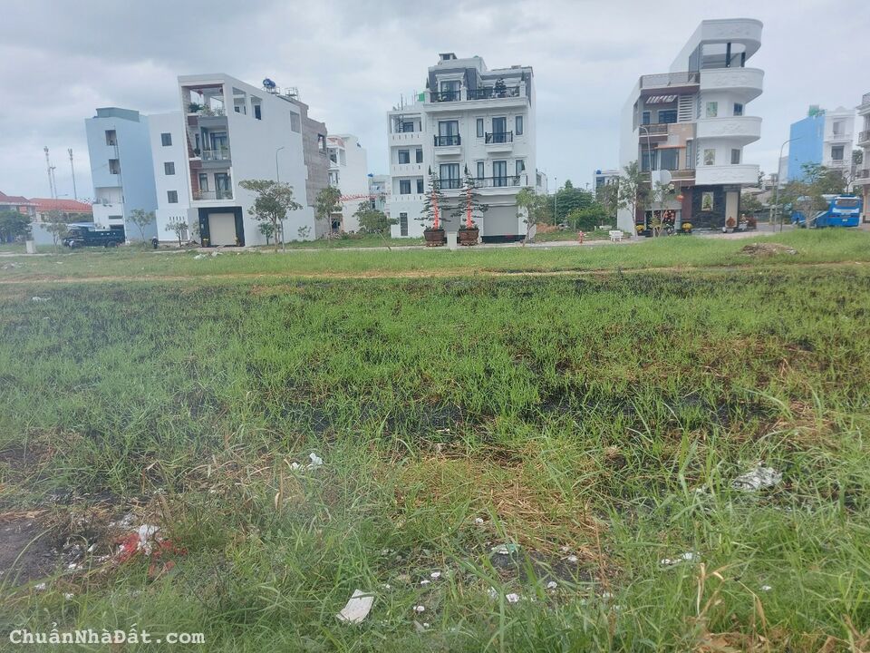 Chủ kẹt bán gấp trong tuần 100m2 Thắng Lợi Market giá rẻ nhất dự án 1 tỷ 950 