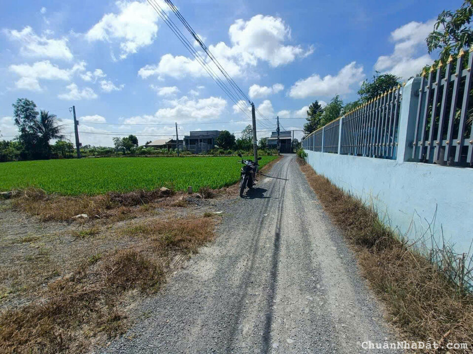 Đất thổ cư mt xe hơi 340m2 Chủ kẹt cần bán gấp 1 tỏi 6 tl