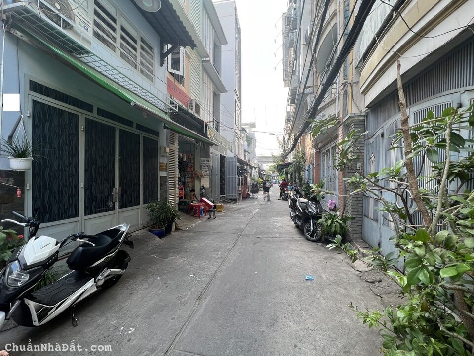 Bán nhà C4 hẻm 🚘 Xe Hơi, đường Ngô Tất Tố, Phường 22 Bình Thạnh