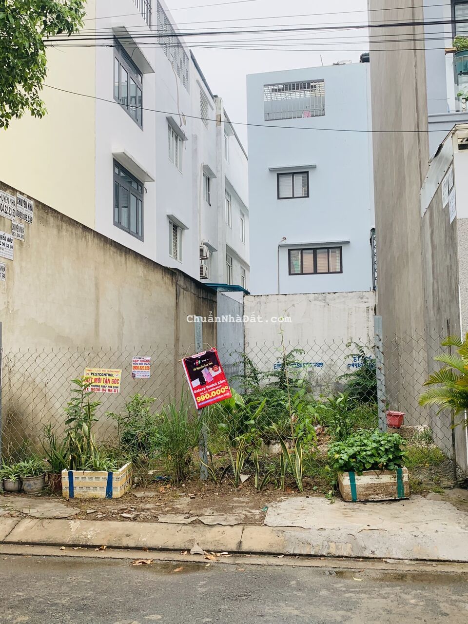 Bán gấp đất MT Bình Phú, P11, Quận 6. Sổ hồng riêng, giá 2.3tỷ/80m2, xây tự do