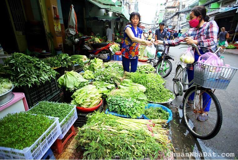 Bán gấp đất MT Bình Phú, P11, Quận 6. Sổ hồng riêng, giá 2.3tỷ/80m2, xây tự do