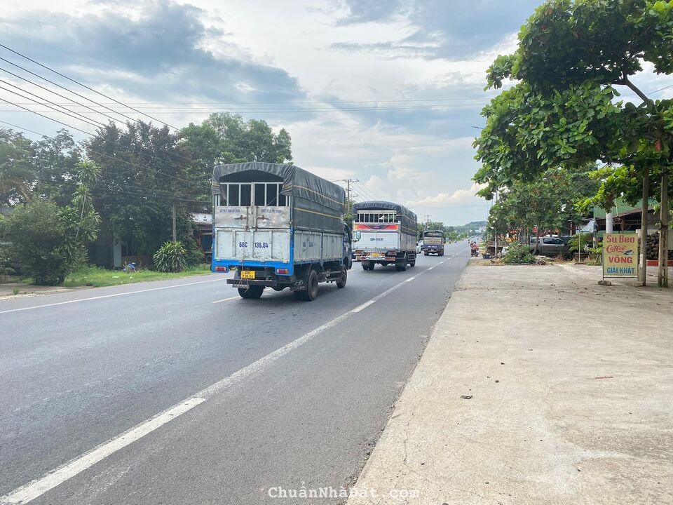 Cần bán lô đất full thổ cư ở TT Đồng Nai giá 950tr/250m2, mặt tiền nhựa 32m ngay QL20. Sổ hồng sẵn Cần bán lô đất full thổ cư ở TT Đồng Nai giá 950tr/250m2, mặt tiền nhựa 32m ngay QL20. Sổ hồng sẵn