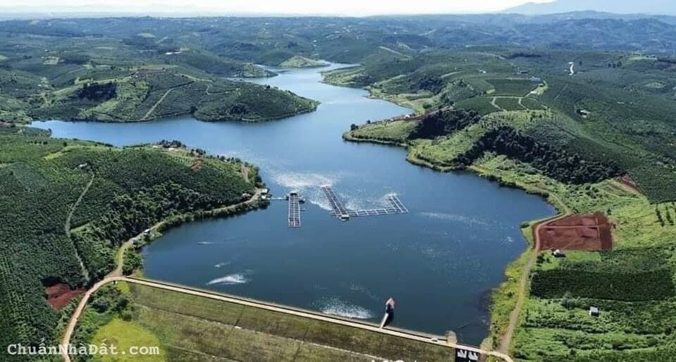 Gia đình e có miếng đất sào 2 mặt tiền giá 1ty5/645m2 view Hồ như HÌNH ở Bảo Lộc - Lâm Đồng cần bán Gia đình e có miếng đất sào 2 mặt tiền giá 1ty5/645m2 view Hồ như HÌNH ở Bảo Lộc - Lâm Đồng cần bán