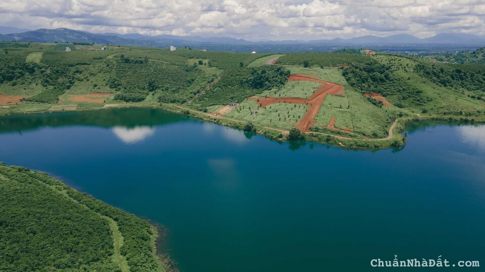 Gia đình e có miếng đất sào 2 mặt tiền giá 1ty5/645m2 view Hồ như HÌNH ở Bảo Lộc - Lâm Đồng cần bán Gia đình e có miếng đất sào 2 mặt tiền giá 1ty5/645m2 view Hồ như HÌNH ở Bảo Lộc - Lâm Đồng cần bán